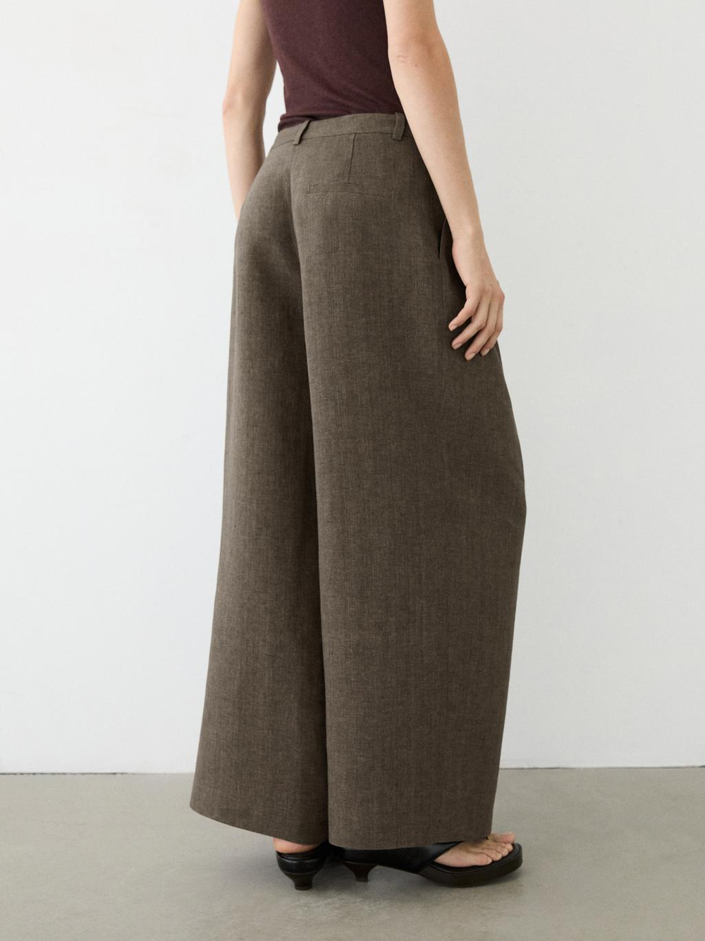 Massimo Dutti Брюки с вытачками из меланжевой льняной ткани, коричневый