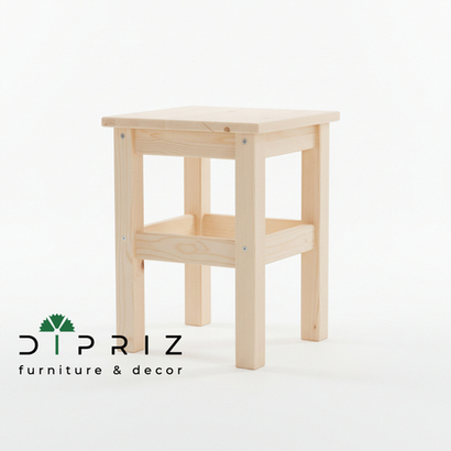 Табурет деревянный Одвар для кухни из натуральной сосны, в лаке