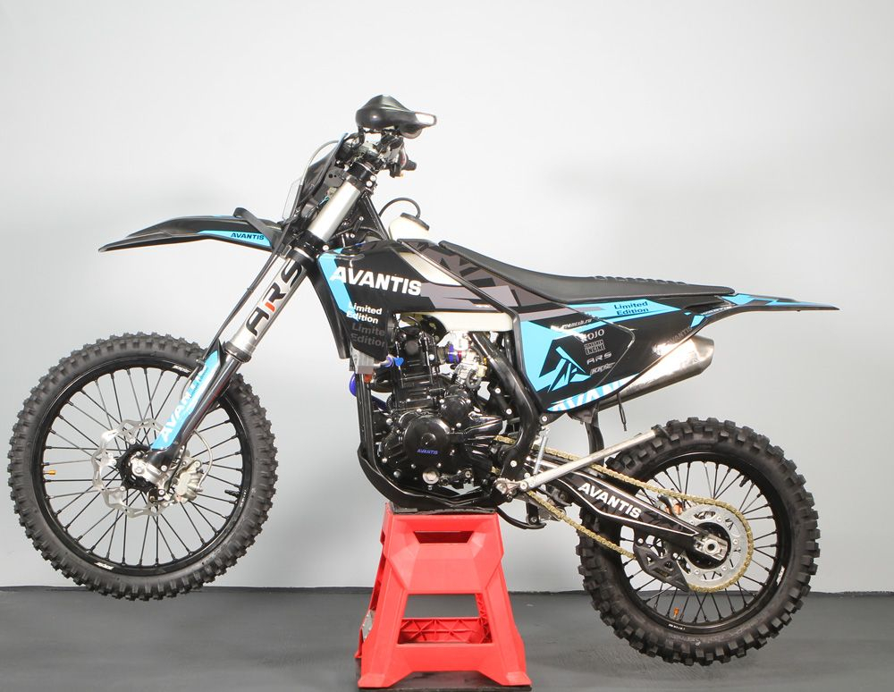 Мотоцикл кроссовый эндуро AVANTIS 300 Pro Carb FCR Exclusive (NC300-S/182MM) ARS