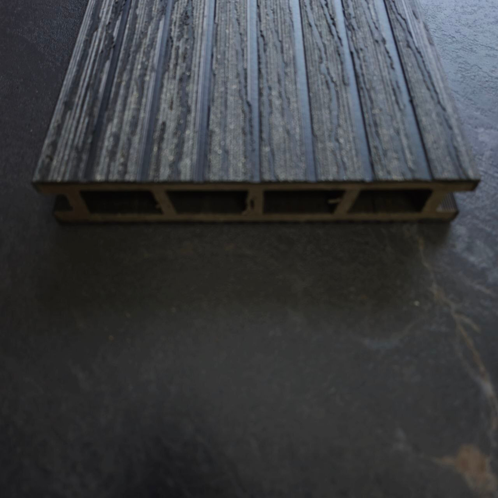 ТЕРРАСНАЯ ДОСКА ДПК BERGDECK WOOD Czarny (Черная)