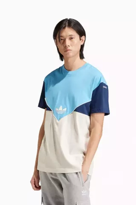 Футболка adidas Adicolor Seasonal Archive