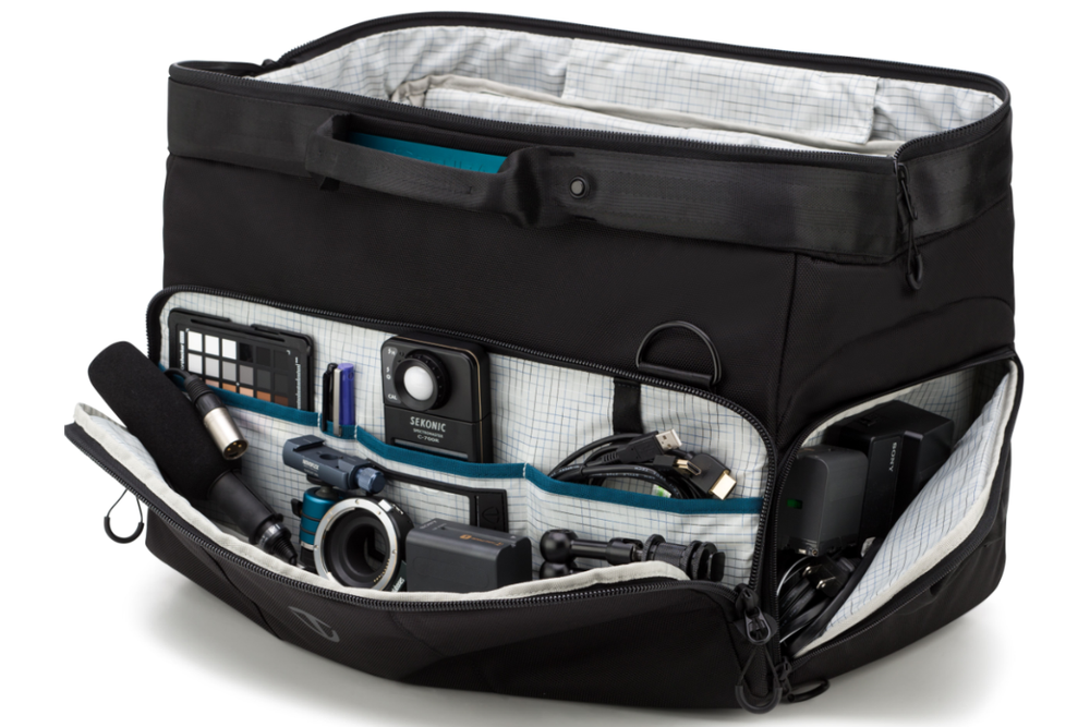 Сумка Tenba Cineluxe Shoulder Bag 21 Hightop для видео и фототехники