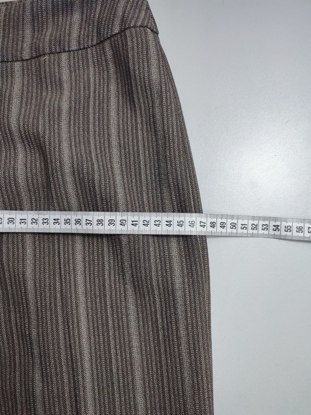 Брюки бежевые в полоску 46 размер