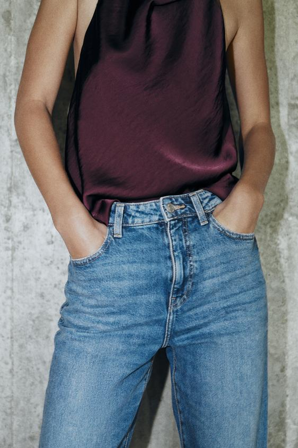 ZARA ДЖИНСЫ Z.01 MOM FIT С ВЫСОКОЙ ПОСАДКОЙ, ВЫЦВЕТШИЙ СИНИЙ