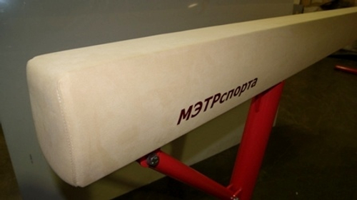 Бревно гимнастическое