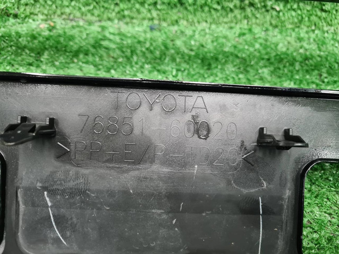 Бампер передний Toyota Land Cruiser 300 (21-нв)