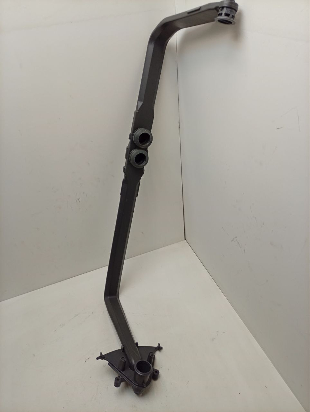 ESL98330 ктп2 Трубка подачи воды воды верхнего импеллера посудомоечной машины Electrolux 8070897031 б/у