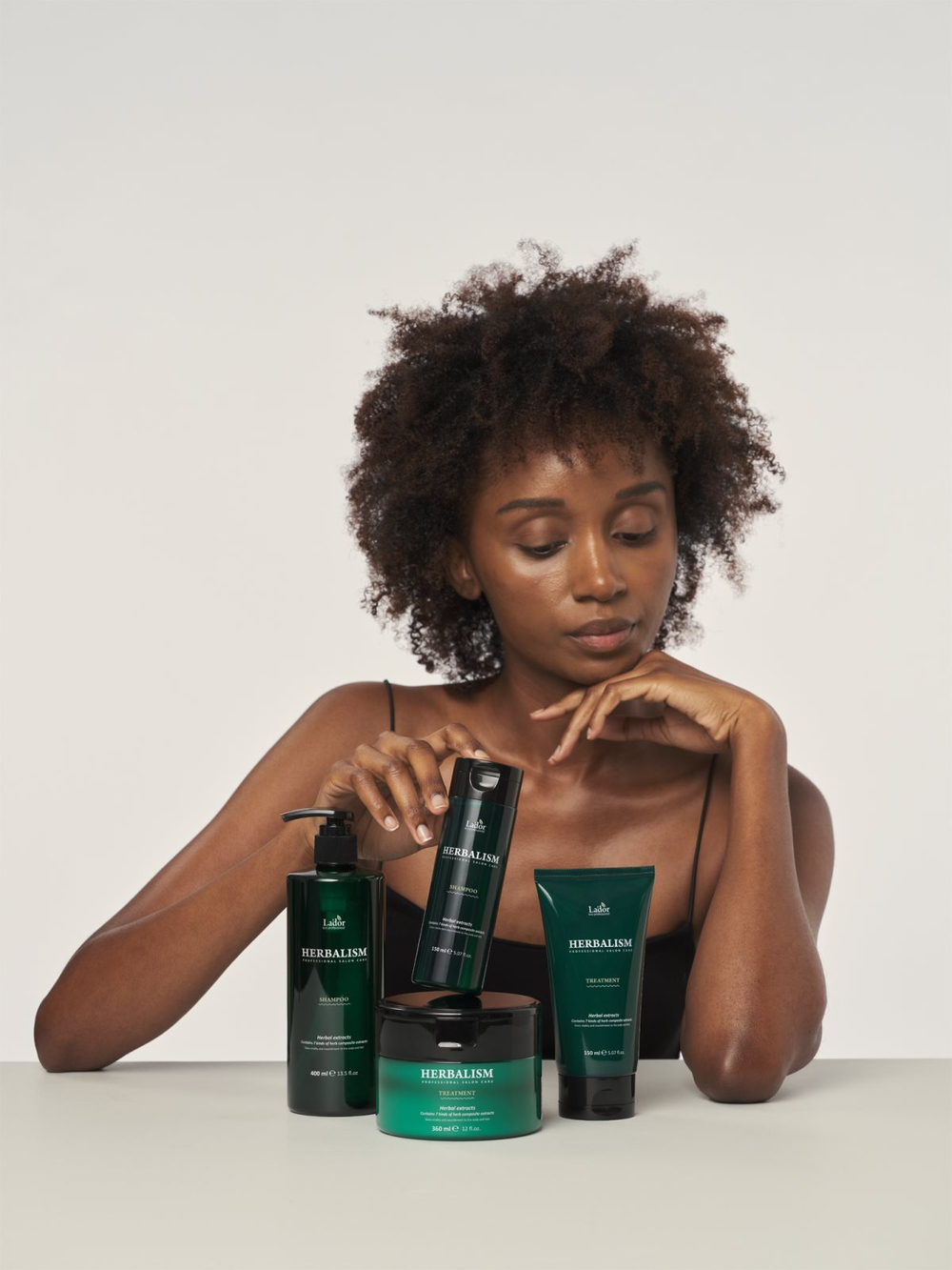 La'dor Herbalism - травяной шампунь против выпадения волос /   150  ml  / GTIN 8809181932955