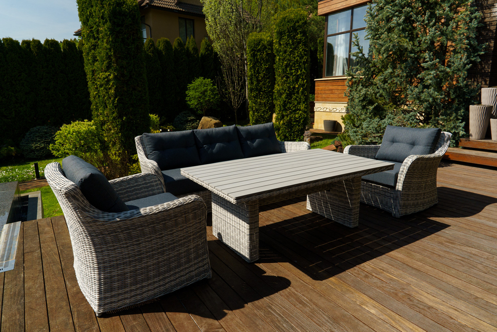 Набор  из искусственного ротанга ВЕНЕЦИЯ : лаунж стол 180 + 3-х местный диван + 2 кресла (цвет: серый)