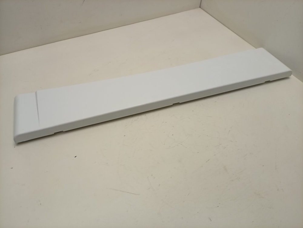 IWUB4085CIS кт59 Декоративная нижняя панель для стиральной машины Indesit 250003149 б/у