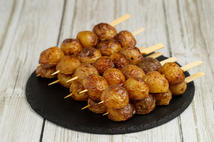 Картофель черри на шпажке 90 гр.