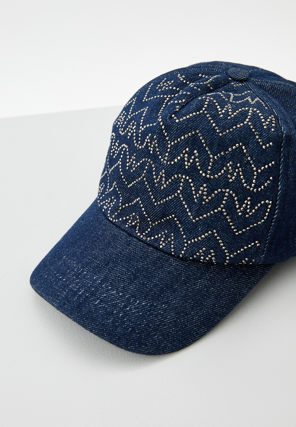 Кепка женская PATRIZIA PEPE