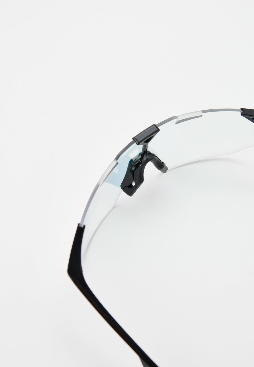 Спортивные очки 100% HYPERCRAFT SQ Gloss Black - Purple Flash Mirror Photochromic Lens