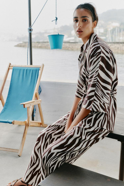 ZARA РУБАШКА САФАРИ С АНИМАЛИСТИЧЕСКИМ ПРИНТОМ, КОРИЧНЕВЫЙ/ЭКРЮ