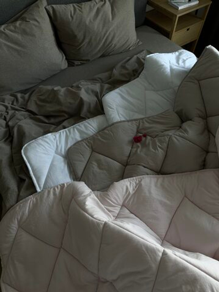 Одеяло облегченное "Микрофайбер РБ" 200 гр/м2 1.5 сп (расцветки ткани в ассортименте)