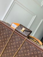 Louis Vuitton Pouch Metis Belt