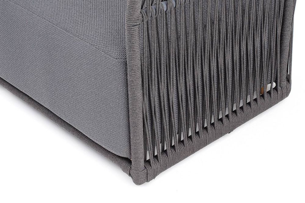 "Лугано" кресло плетеное из роупа, каркас алюминий темно-серый (RAL7024) муар, роуп темно-серый круглый, ткань темно-серая YB25-0027