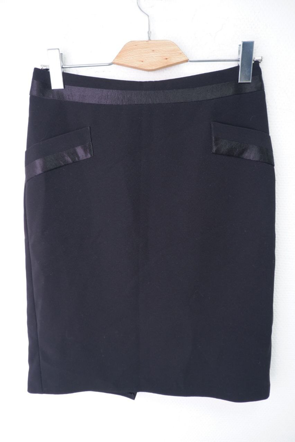 Юбка La`reine черная красивая 46 размер