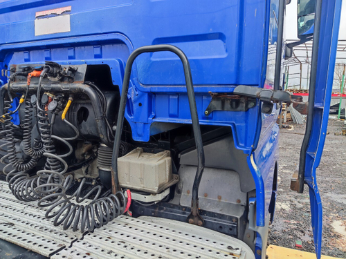 Поручень за кабиной