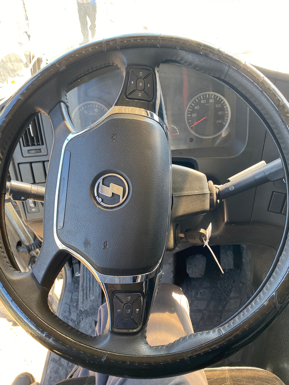 Shacman (Shaanxi) SX* 8x4 Самосвал SX331863366 (Дизельный, 12,5 л, 544 л.с., МТ)