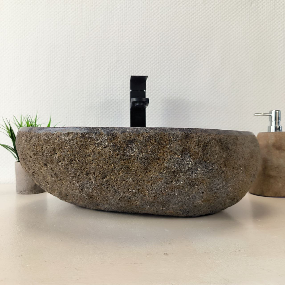 Раковина из речного камня RS-66012 48х34х15 из натурального камня