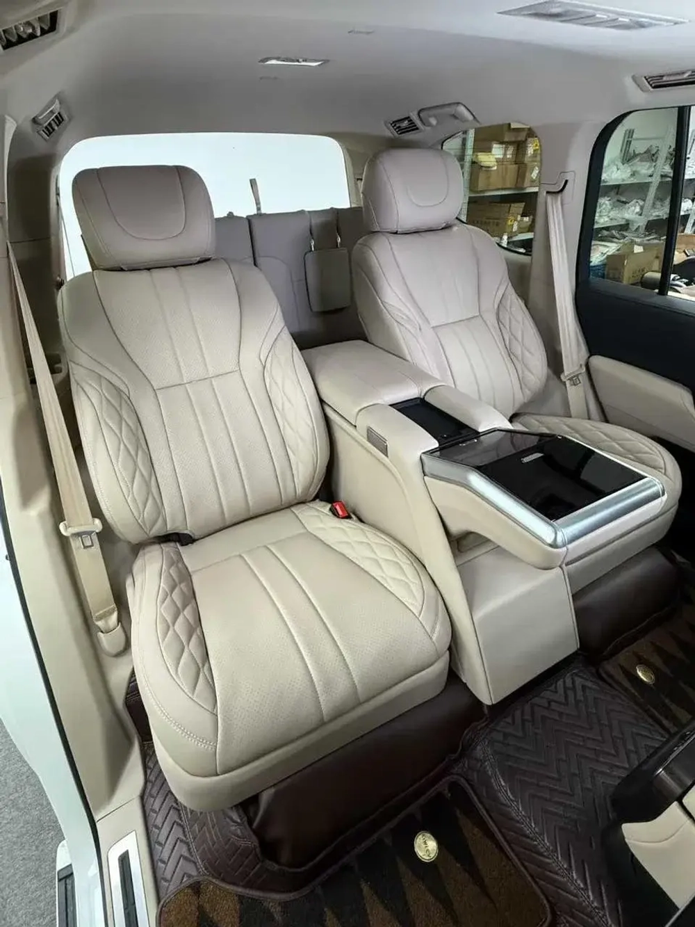 Сиденья капитанские кресла для Toyota Land Cruiser 300 LC300 2021+ Капитанские сидение VIP декор