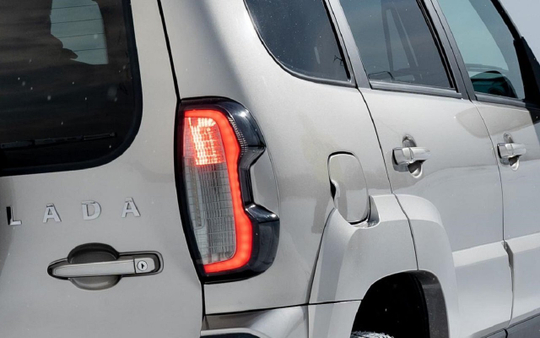 Светодиодный правый фонарь Нива Тревел/Шевроле (оригинал)