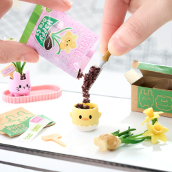 MGA's Miniverse - Мини-шар с весенним сюрпризом Make It Mini Spring 523710