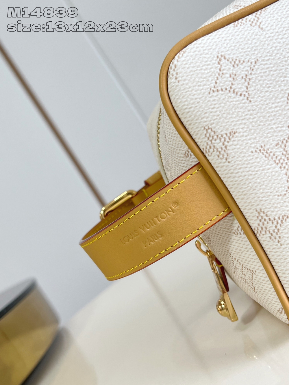 Louis Vuitton Locker Dopp Kit