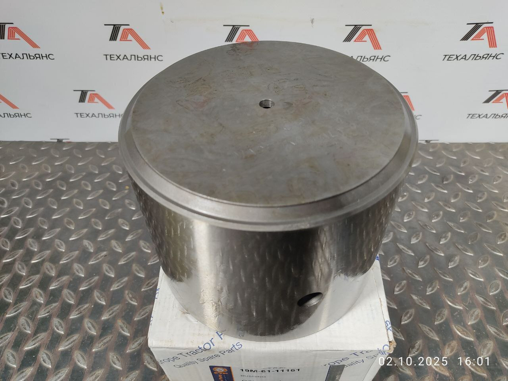 Втулка 19M-61-11161