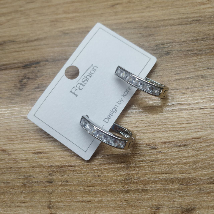 Серьги англ.заст. Овал Циркон 6 кристаллов цвет прозрачный металл серебристый