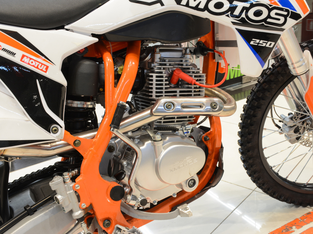 Мотоцикл XMOTOS Racer Pro 250 Enduro 21/18 2021 (Белый)