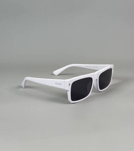 Очки Prada