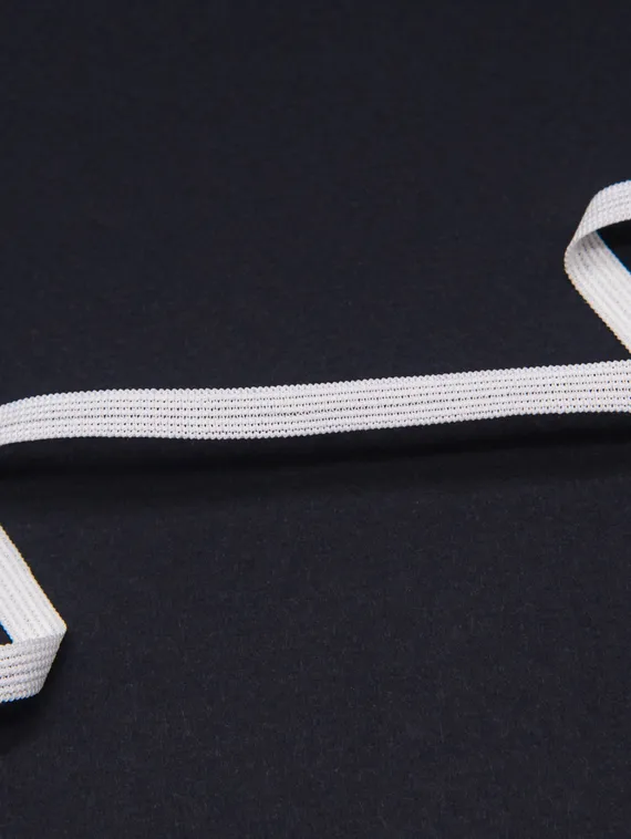 004 К-195/6 Тесьма эластичная Lauma 6 мм, айвори 004