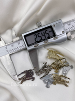 Металлический логотип Барб. серебристый