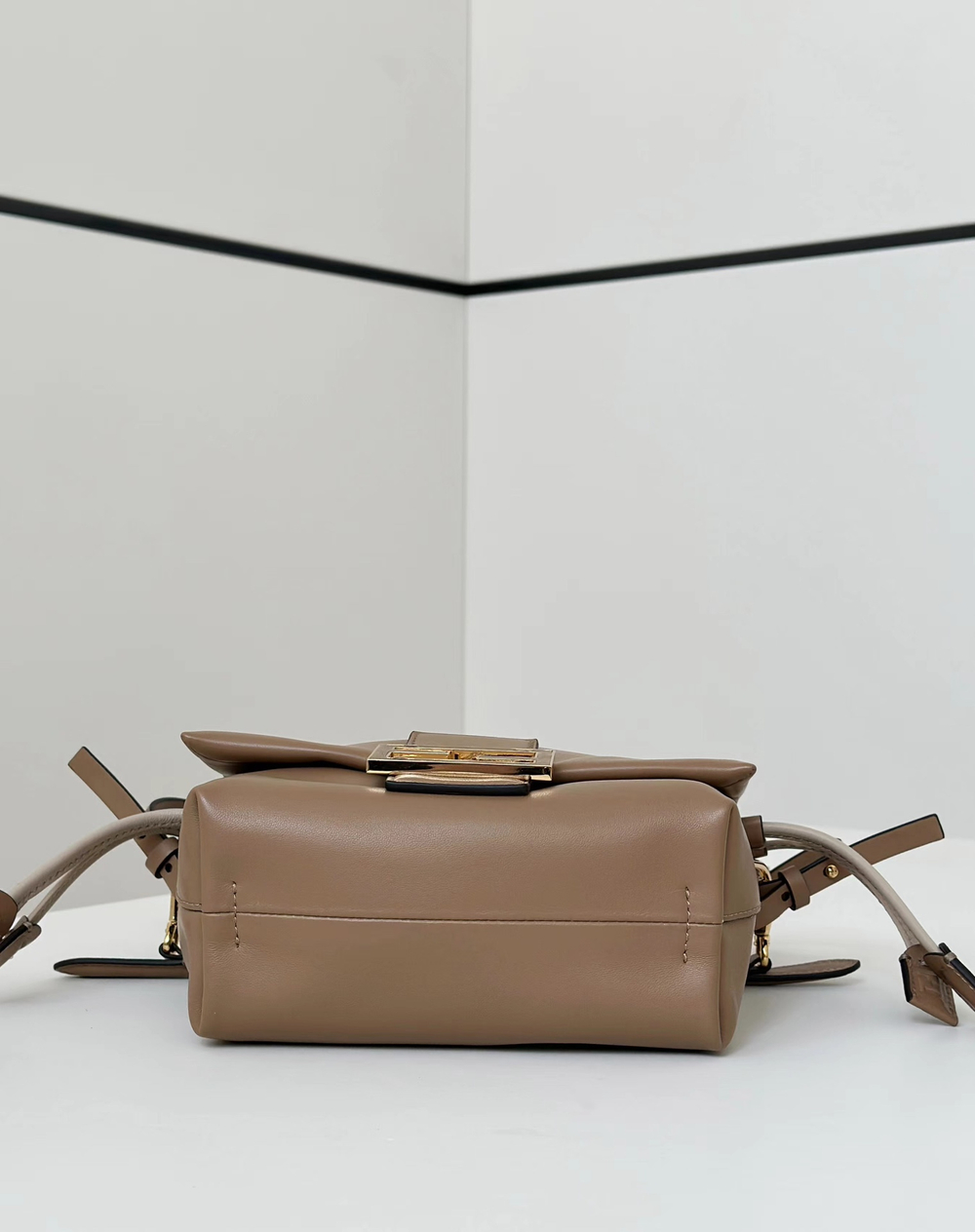 Fendi Small Mamma Baguette 16 cm