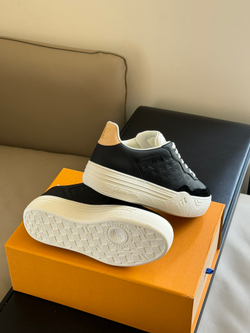 Louis Vuitton Groovy Sneaker