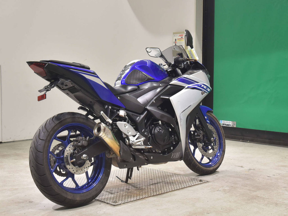 Yamaha YZF-R3 , 2016