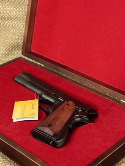 Denix Пистолет авт. "Кольт-45", 1911 г. в подарочном футляре