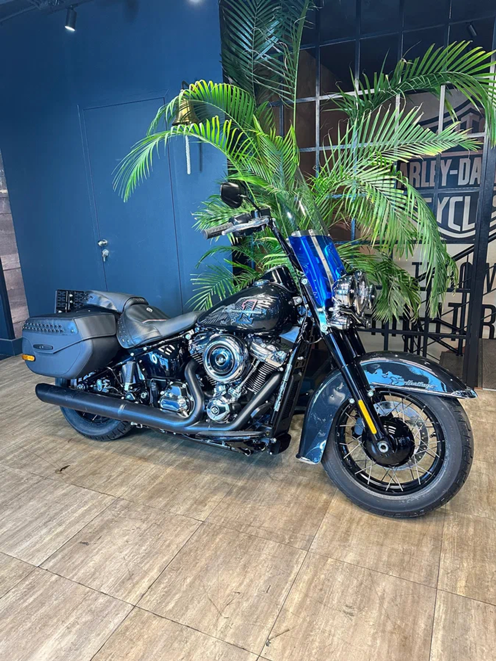 Harley-Davidson Heritage Midnight Ember, 2026