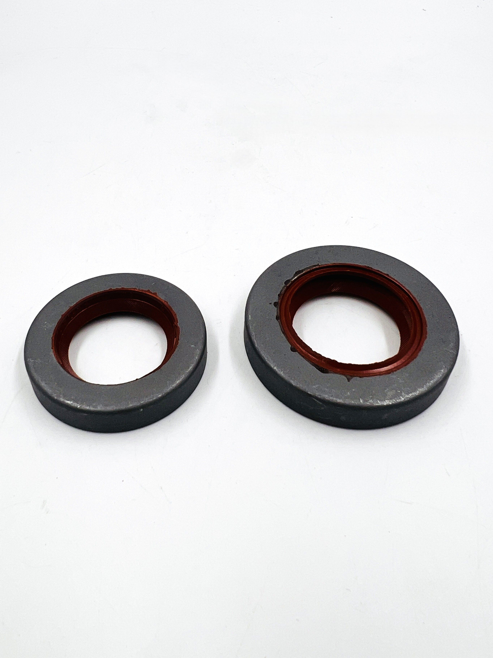 Сальники коробки передач для ВАЗ 2106, 2105, 2107 комплект 2 шт Support Technology