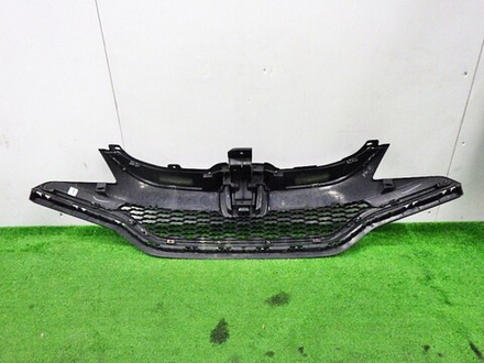 решетка радиатора Honda Fit GP5 GK3