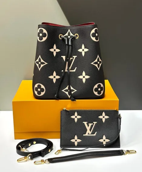 Сумка Louis Vuitton Neonoe MM черный