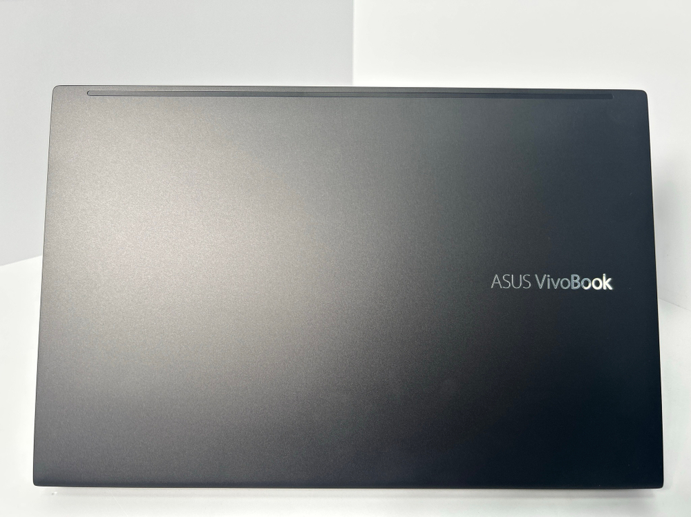 Ноутбук ASUS VivoBook 15 OLED (K513EP-L1356T) 15.6"/Intel Core i5-1135G7/RAM 8GB/SSD 512GB/Nvidia MX330 2GB/1920*1080/OLED/Windows11/Подсветка кл-ры: нет/черный. Состояние: C1