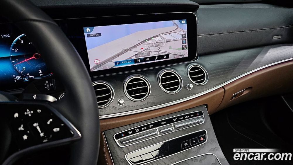 Mercedes-Benz E-Class W213 E250 AMG Line (10.2022)