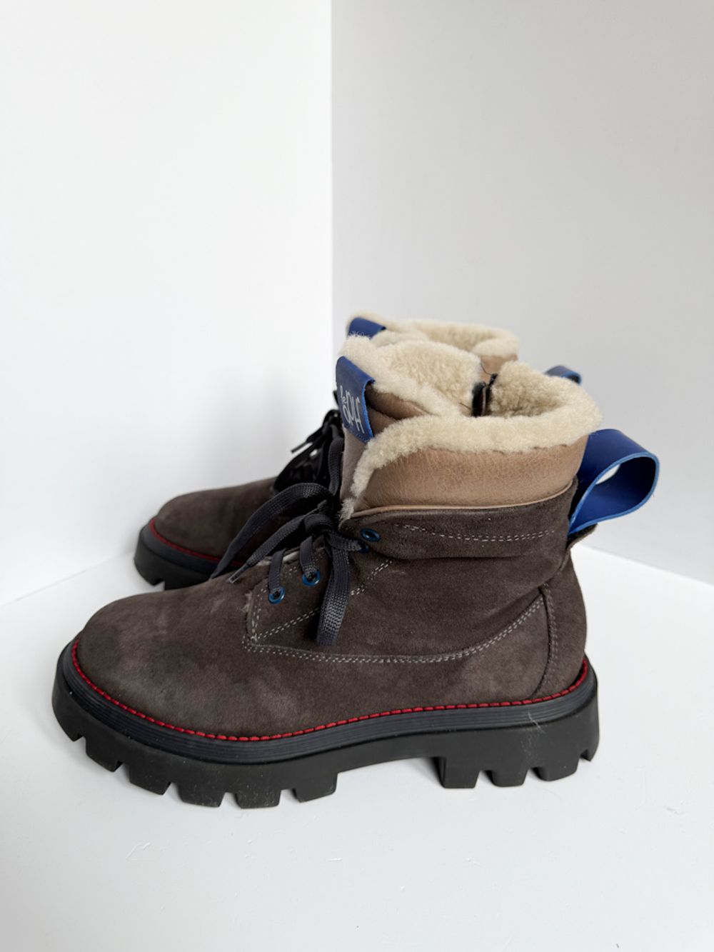 Замшевые ботинки Leoph нат. мех, 38