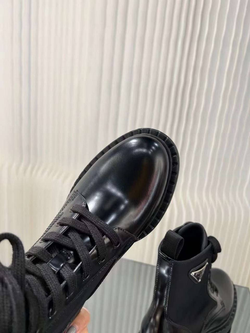 Ботинки Prada