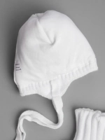 Шапка детская зимняя и манишка