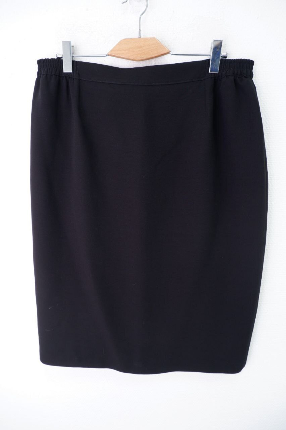 Юбка базовая черная 56 размер