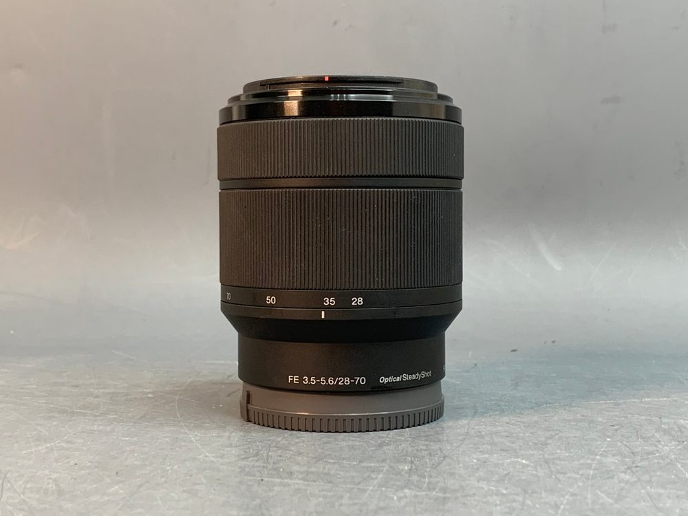 Sony 28-70mm 3.5-5.6 OSS
